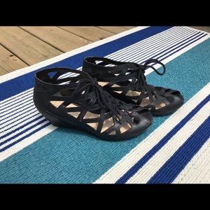CALL IT SPRING Black Cut-Out Wedges - EUC